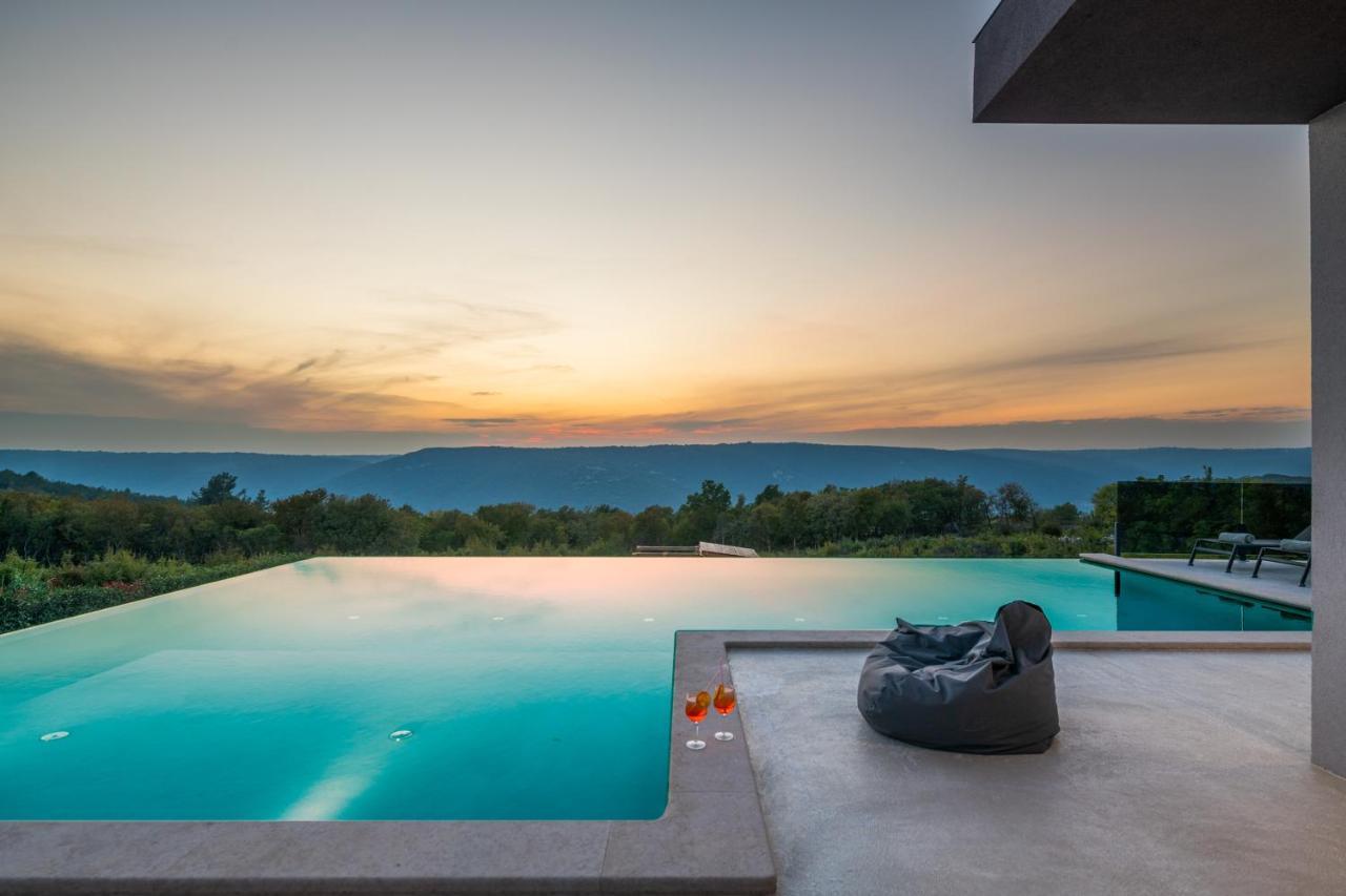 Villa Memory Rasa Exterior photo